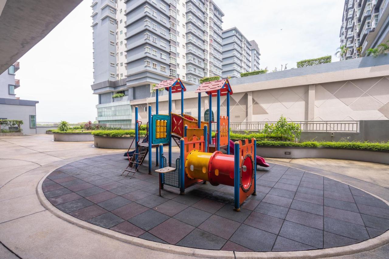Cozy 2-Bedroom For 4 Pax With Pool - Subang Jaya Dış mekan fotoğraf